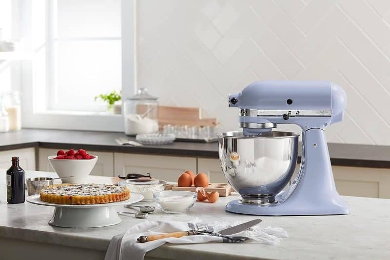 KitchenAid Artisan Series 5 Quart Tilt Head Stand Mixer with Pouring Shield - Image 26