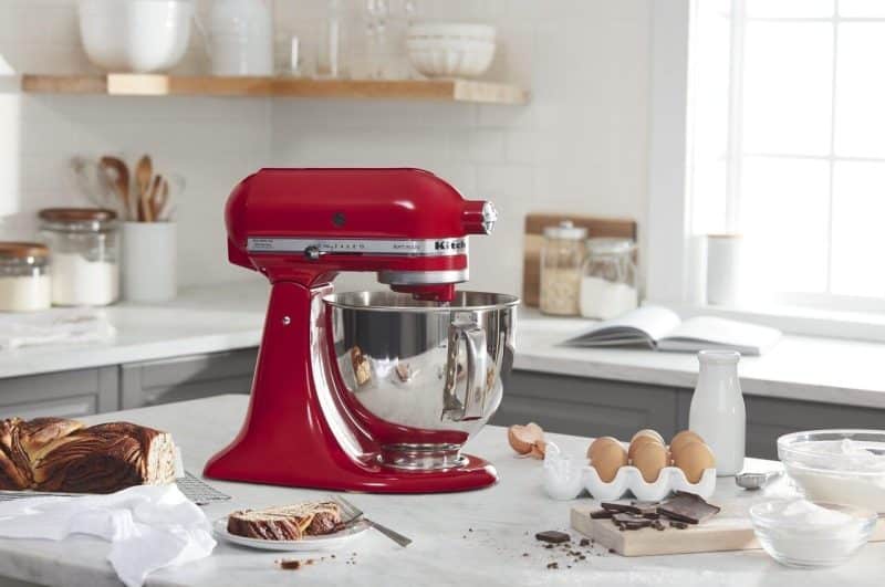 KitchenAid Artisan Series 5 Quart Tilt Head Stand Mixer with Pouring Shield - Image 75