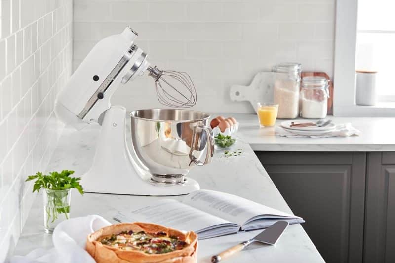 KitchenAid Artisan Series 5 Quart Tilt Head Stand Mixer with Pouring Shield - Image 86