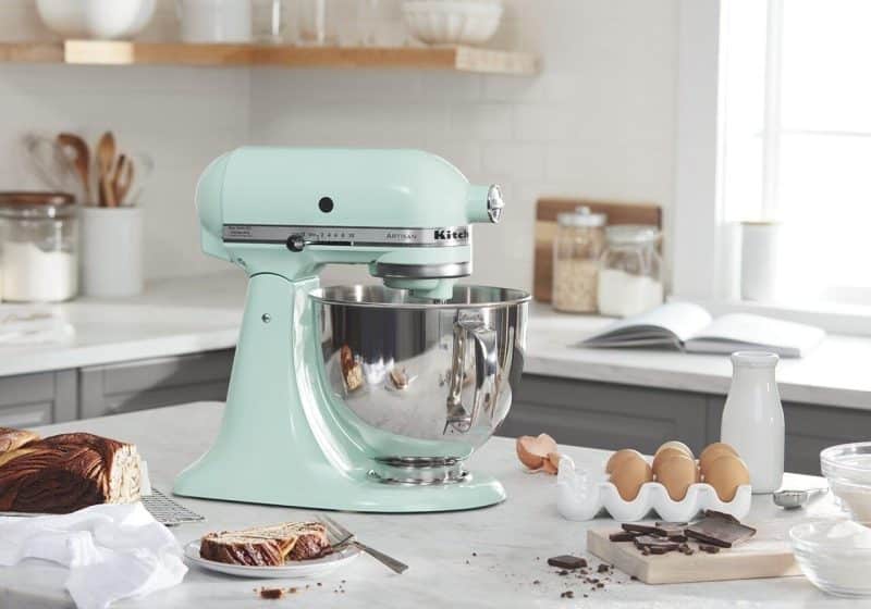 KitchenAid Artisan Series 5 Quart Tilt Head Stand Mixer with Pouring Shield - Image 89