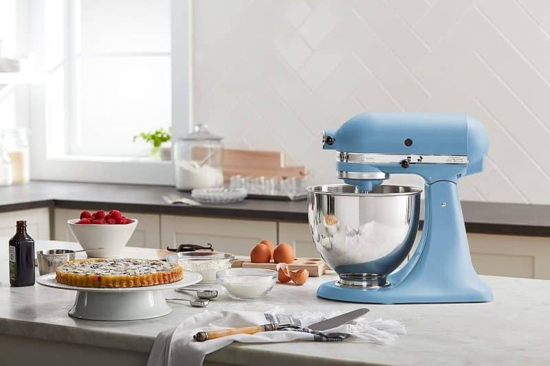 KitchenAid Artisan Series 5 Quart Tilt Head Stand Mixer with Pouring Shield - Image 93