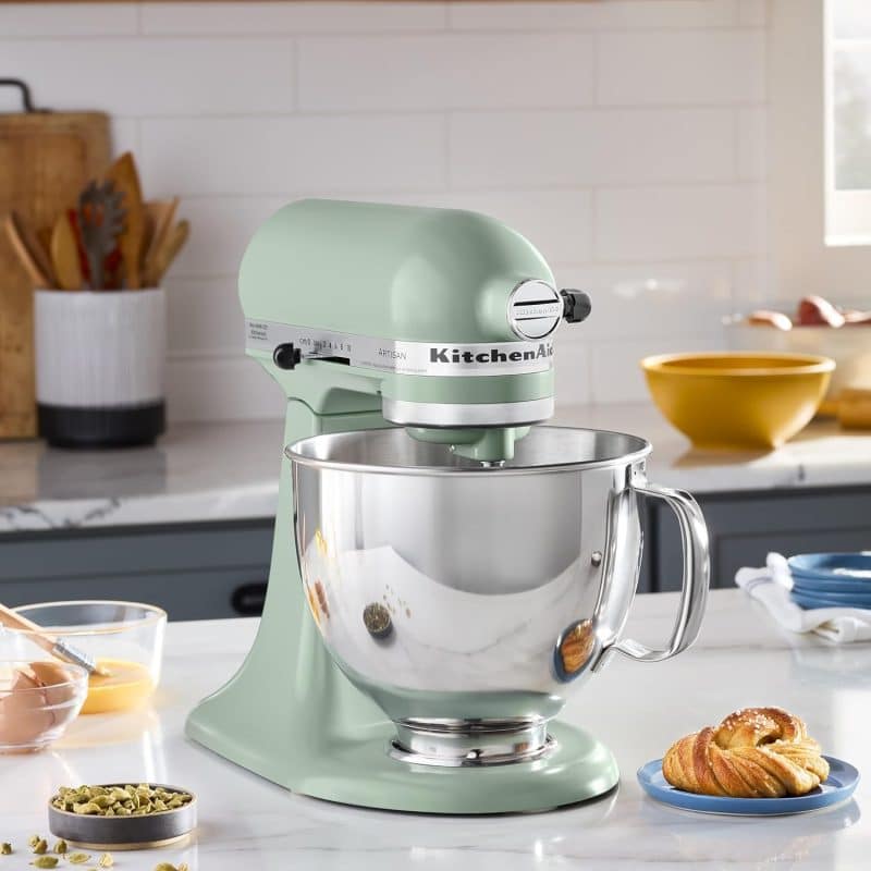 KitchenAid Artisan Series 5 Quart Tilt Head Stand Mixer with Pouring Shield - Image 107