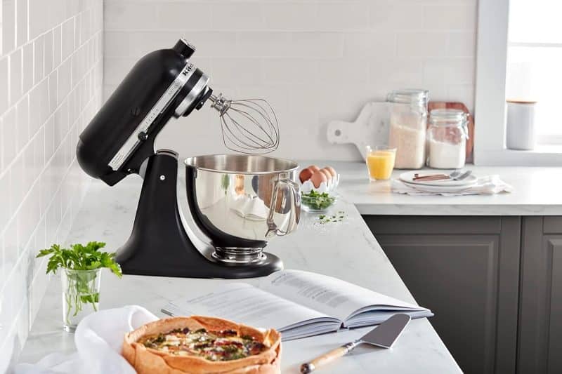 KitchenAid Artisan Series 5 Quart Tilt Head Stand Mixer with Pouring Shield - Image 120