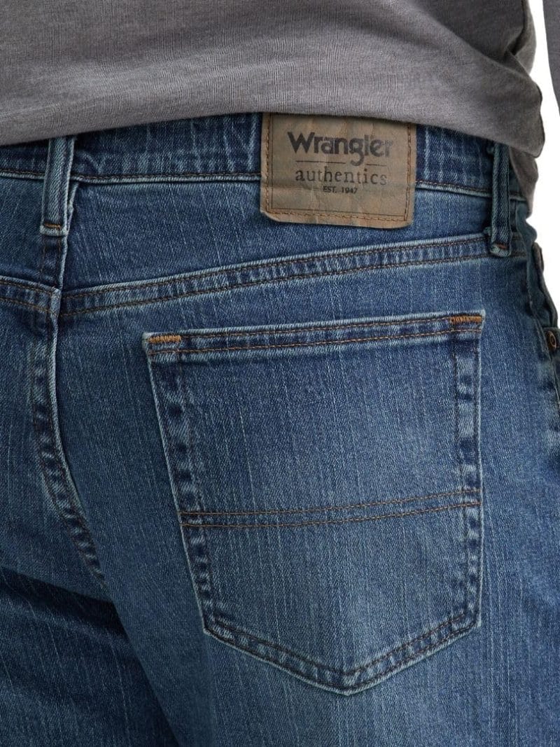 Wrangler Men's Regular Fit Comfort Flex Waist Jean - Image 7