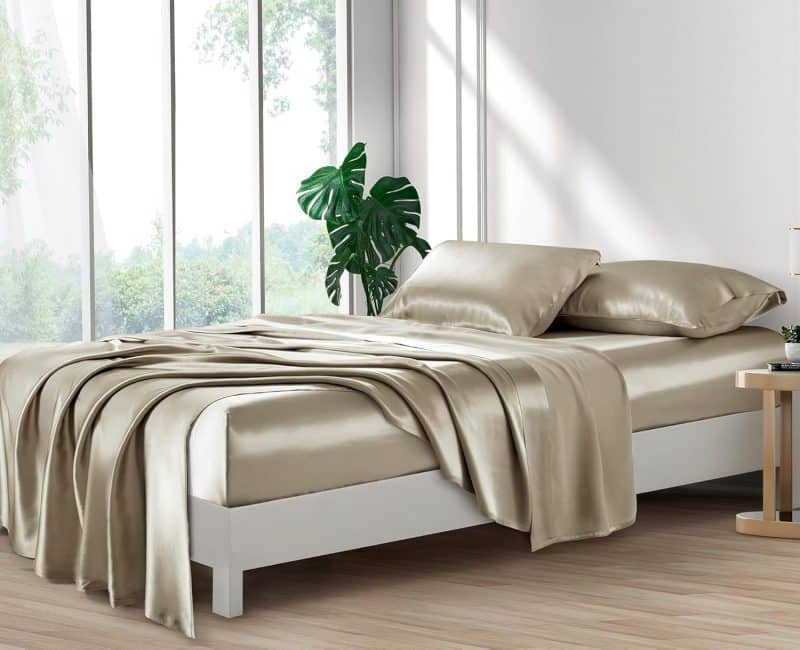 Lanest Housing Silk Satin Sheet Set - Image 4