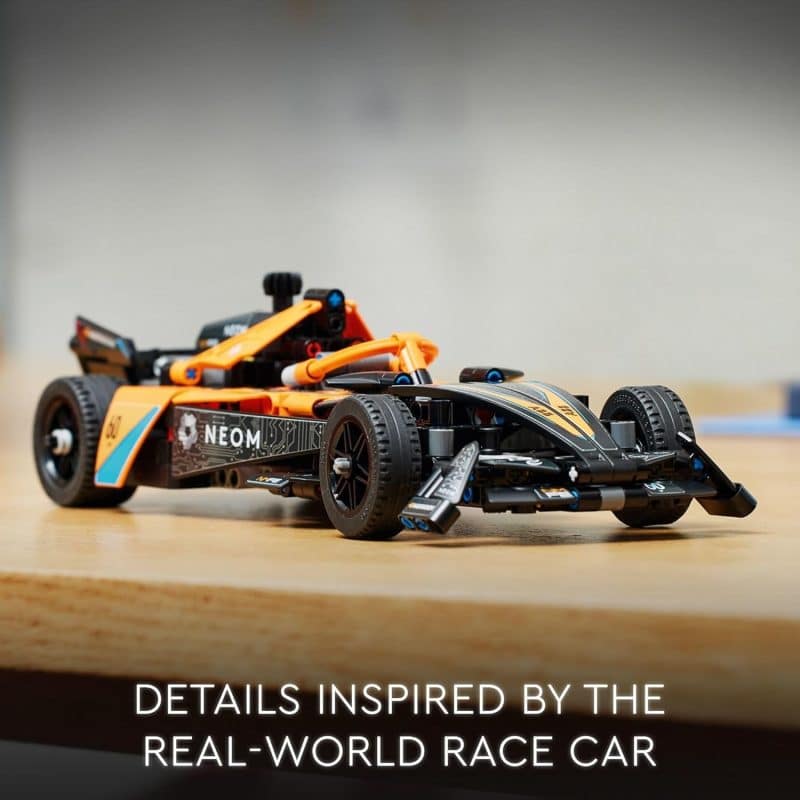 LEGO Technic NEOM McLaren Formula E Race Car (42169) - Image 5