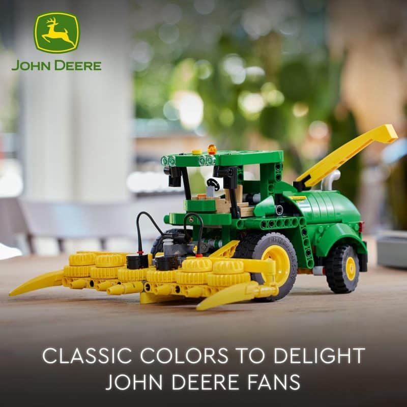 LEGO Technic John Deere 9700 Forage Harvester (42168) - Image 5