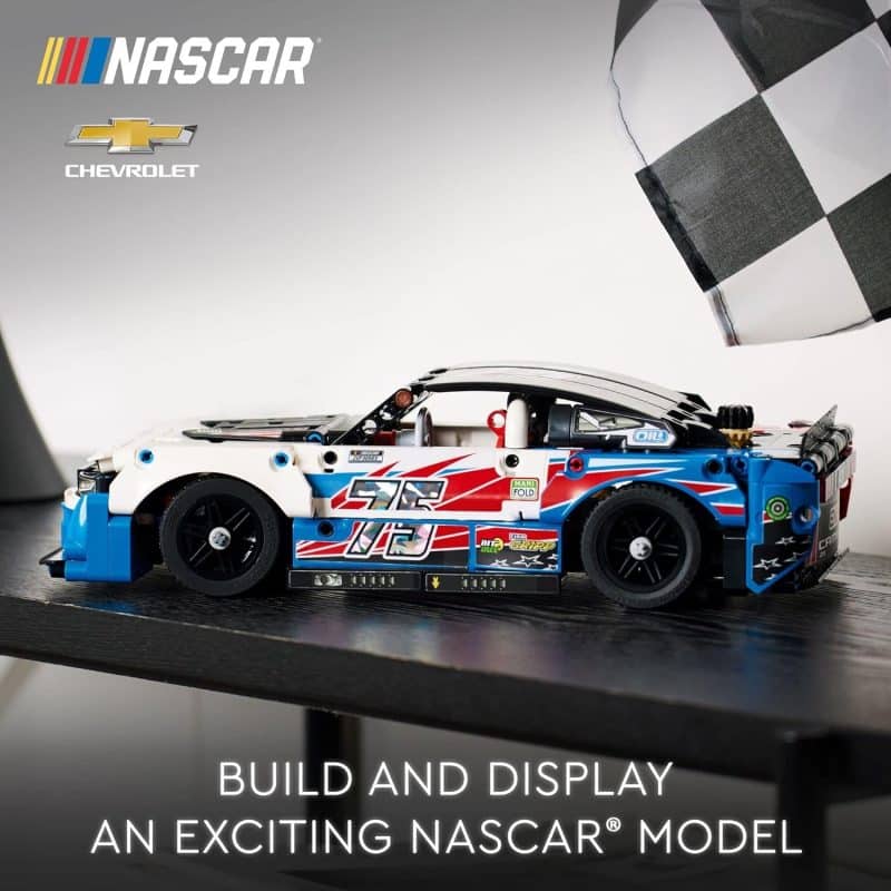 LEGO Technic NASCAR® Next Gen Chevrolet Camaro ZL1 (42153) - Image 2