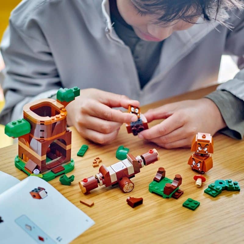 LEGO Super Mario Goombas' Playground (71433) - Image 3